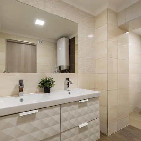 B17 Bajcsy Apartamento
